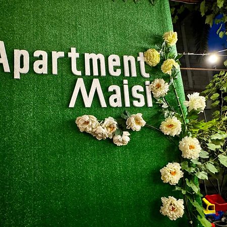 Apartment Maisi バトゥーミ エクステリア 写真