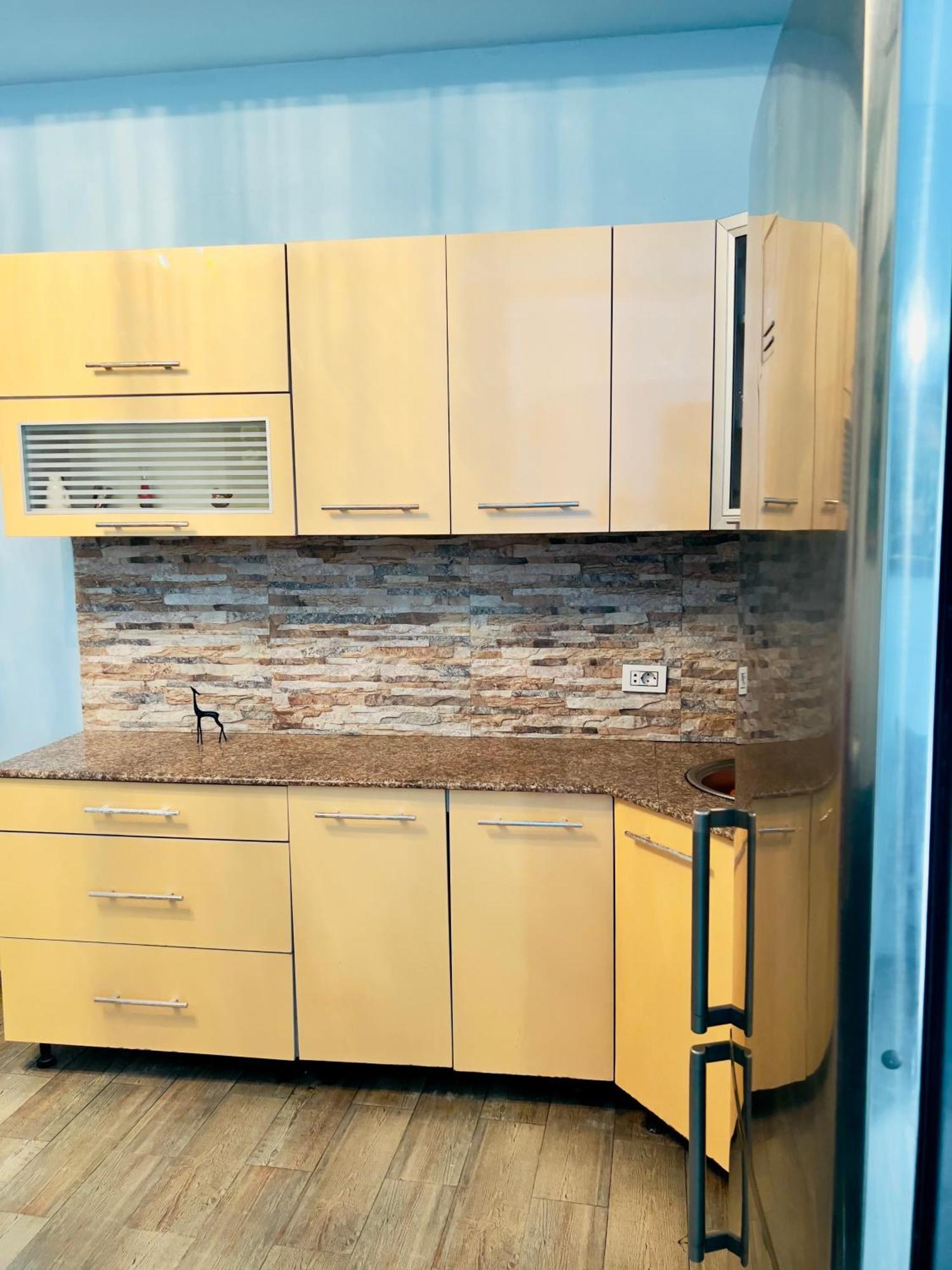 Apartment Maisi バトゥーミ エクステリア 写真