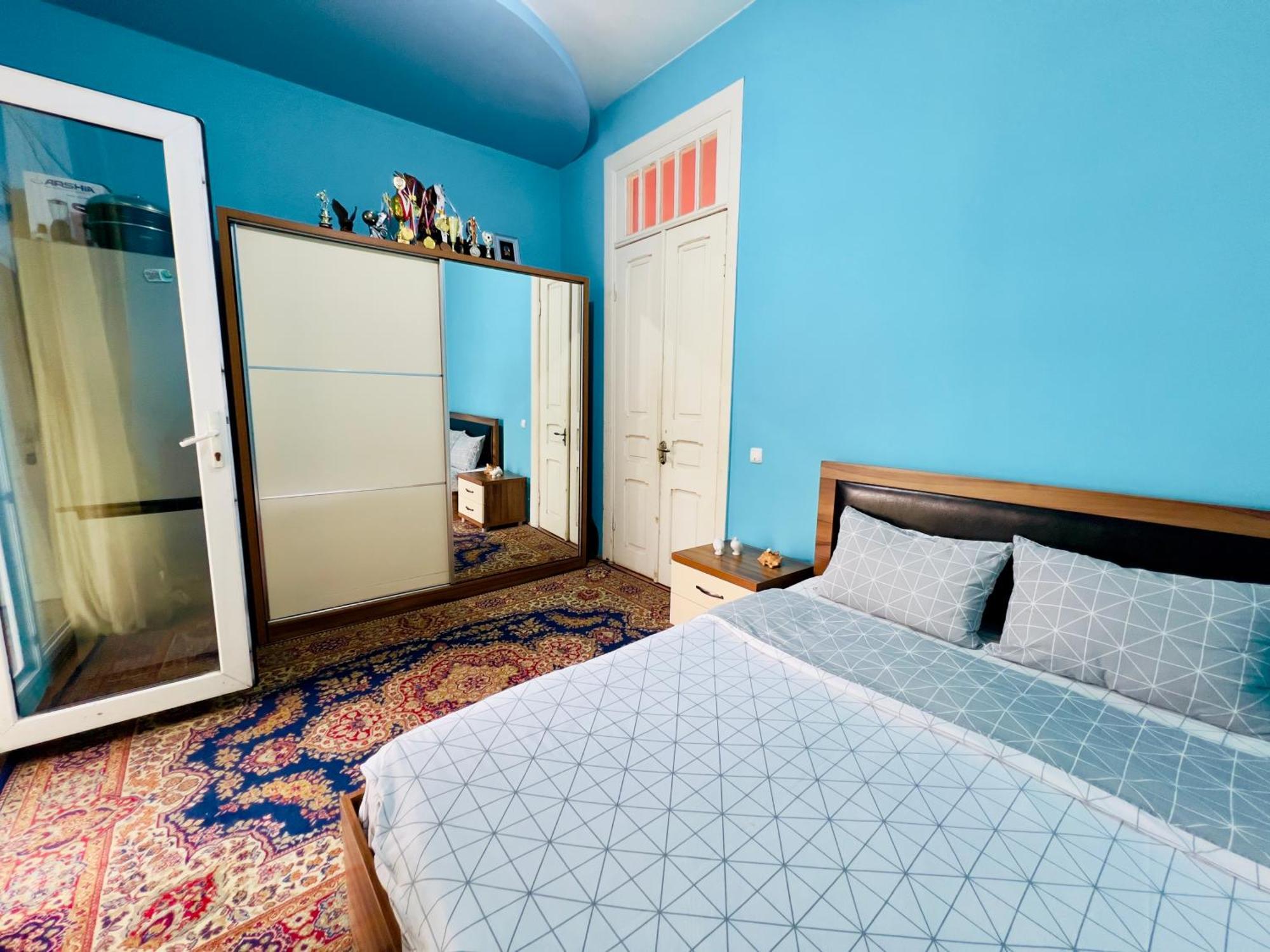 Apartment Maisi バトゥーミ エクステリア 写真